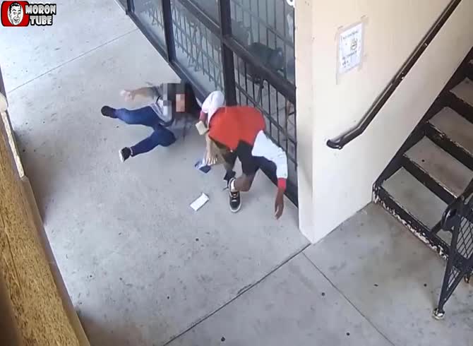 Video :A man was sentenced to 30 years in jail for paralyzing a 42-year-old lady